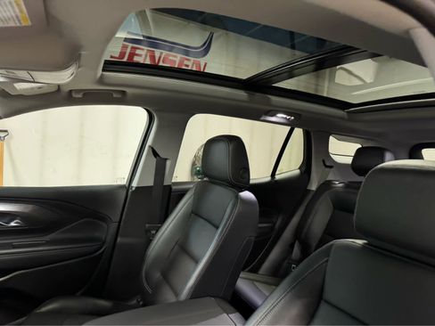 Certified 2024 GMC Terrain SLT w/ Elevation Edition image 16