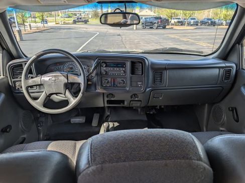 Used 2004 Chevrolet Silverado 1500 4x4 Extended Cab w/ Light Duty Power Package image 11