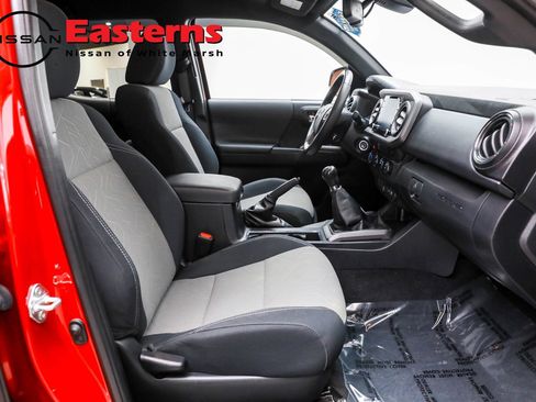 Used 2022 Toyota Tacoma TRD Off-Road w/ Black Out Package (TMS) image 35