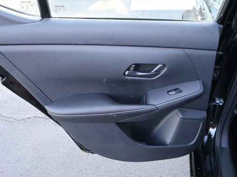 Used 2025 Nissan Sentra SV FWD image 21