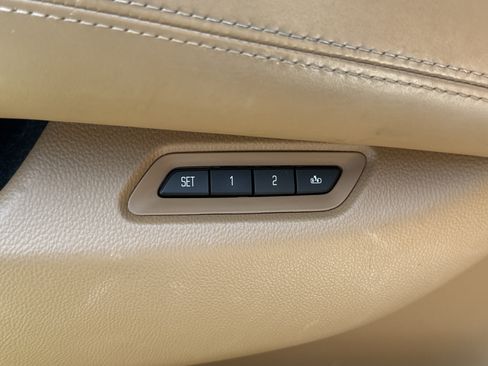 Used 2016 Cadillac Escalade ESV Platinum RWD image 48