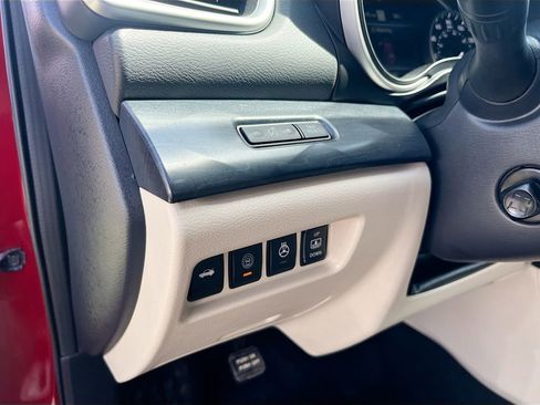 Used 2022 Nissan Maxima Platinum w/ Sport Mat Group FWD image 10