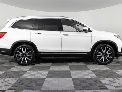 Used 2022 Honda Pilot Touring image 9