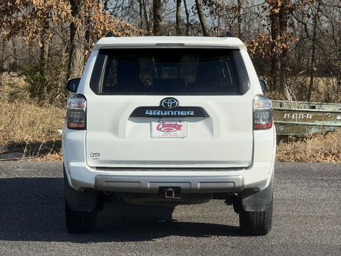 Used 2021 Toyota 4Runner TRD Off-Road Premium image 7