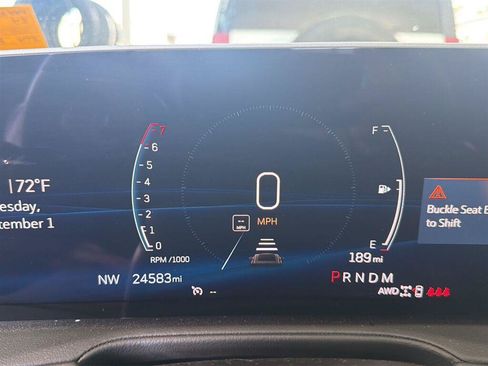 Used 2024 Cadillac XT4 Premium Luxury w/ Technology Package AWD/4WD image 5