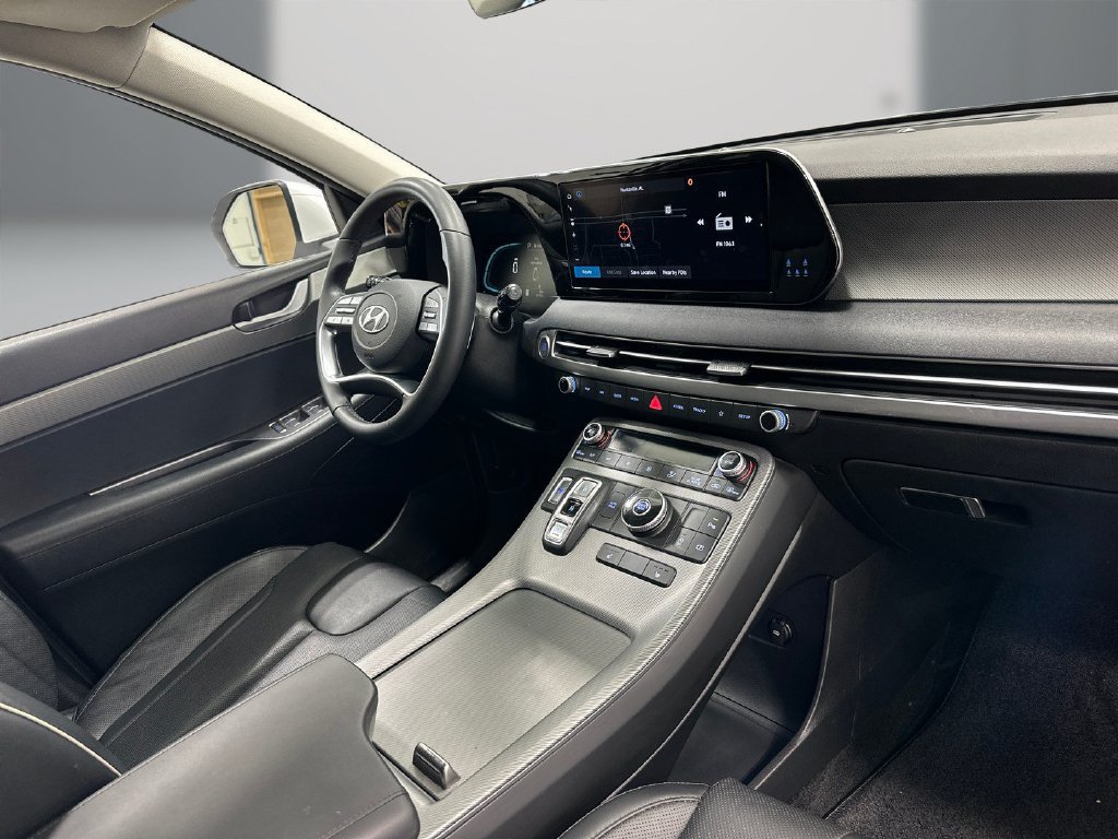 Used 2024 Hyundai Palisade SEL FWD image 17