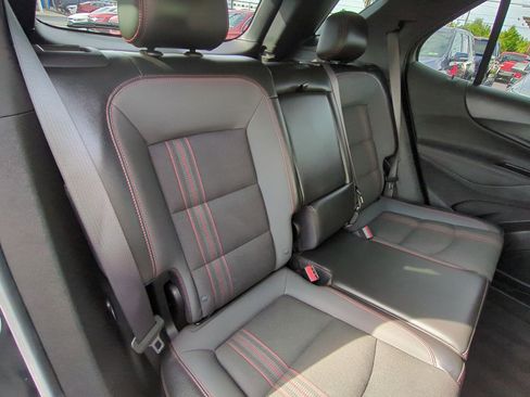 Used 2022 Chevrolet Equinox RS image 27