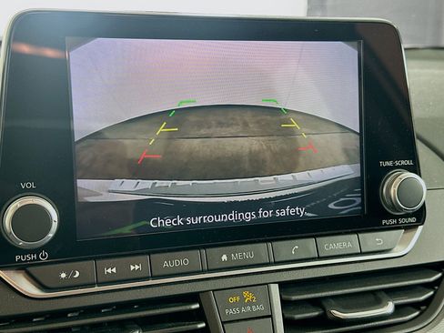Used 2023 Nissan Altima 2.5 SR FWD image 22