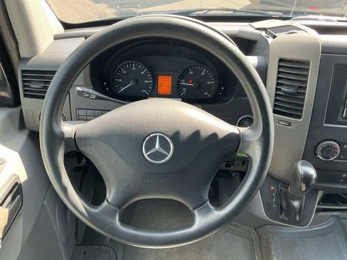 Used 2013 Mercedes-Benz Sprinter 2500 image 27
