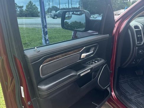 Used 2019 RAM 1500 Laramie AWD/4WD image 21