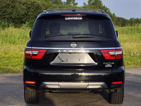 Used 2024 Nissan Armada Platinum w/ Captain's Chairs Package RWD image 5