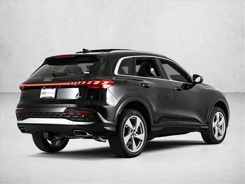 New 2025 Audi Q5 Premium Plus image 4