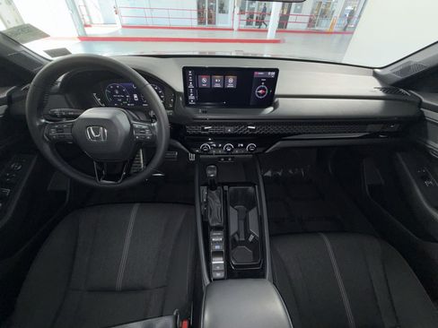 Used 2023 Honda Accord Sport image 23