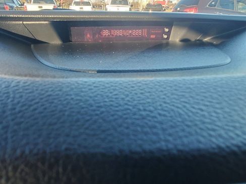 Used 2014 Subaru Outback 2.5i Premium image 23