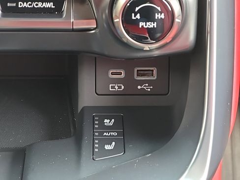 Used 2024 Lexus LX 600 F Sport image 25