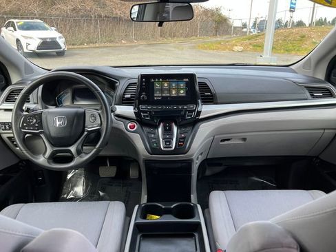 Used 2020 Honda Odyssey EX image 11