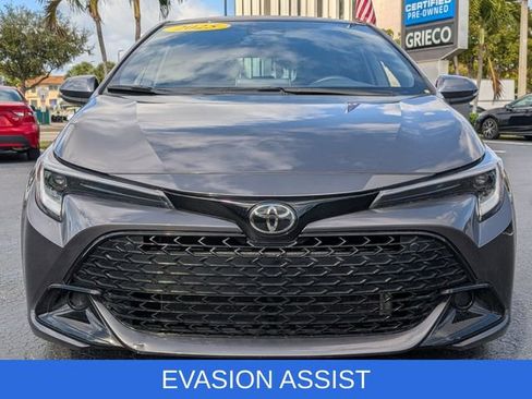 Used 2025 Toyota Corolla SE FWD image 2