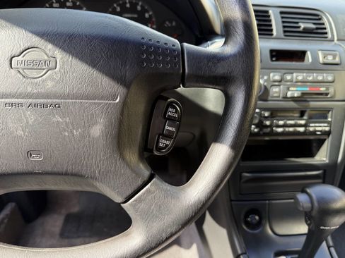 Used 1998 Nissan Maxima GXE FWD image 45