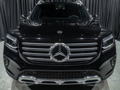 Certified 2025 Mercedes-Benz GLB 250 image 2