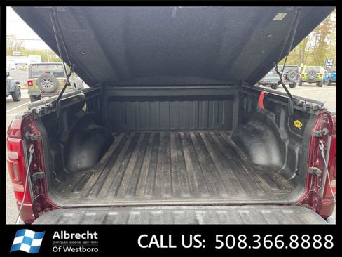Used 2019 RAM 1500 Laramie AWD/4WD image 16