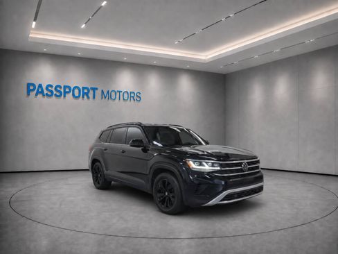 Used 2022 Volkswagen Atlas SE w/ Panoramic Sunroof Package FWD image 1