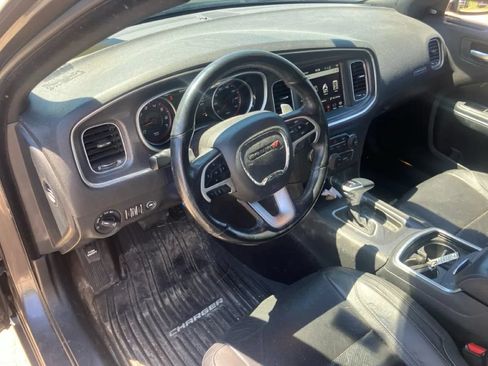 Used 2018 Dodge Charger GT AWD/4WD image 5