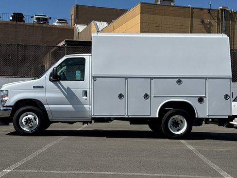 New 2025 Ford E-350 and Econoline 350 Super Duty w/ Power Equipment Group image 6