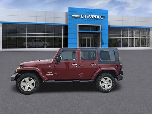 Used 2010 Jeep Wrangler Unlimited Sahara w/ Dual Top Group image 2