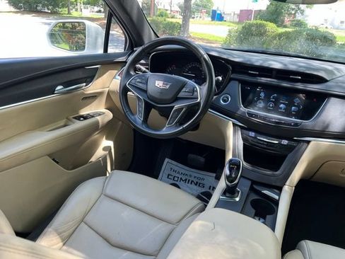 Used 2019 Cadillac XT5 Premium Luxury AWD/4WD image 26