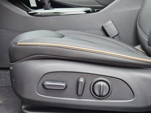 New 2026 Buick Envista Avenir image 17