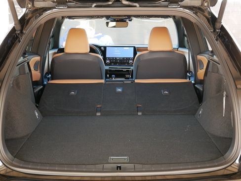 New 2026 Lexus RX 450h AWD image 17