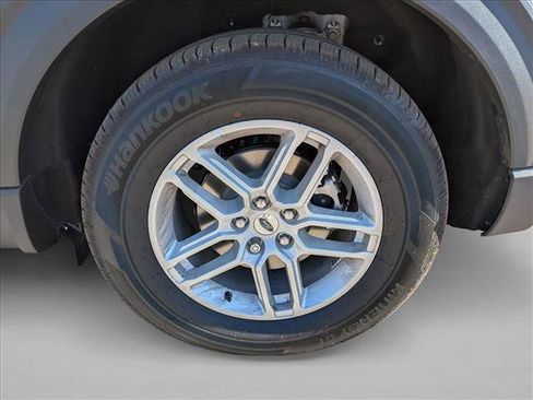 New 2026 Ford Explorer Active w/ Active Comfort Package image 9