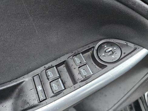 Used 2013 Ford Focus ST image 25