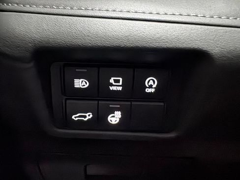 Certified 2025 Toyota Highlander Platinum AWD/4WD image 30