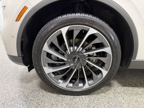 Used 2020 Lincoln Aviator Reserve w/ Equipment Group 202A AWD/4WD image 28