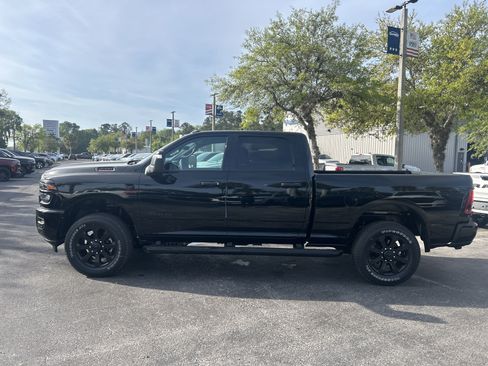 New 2026 RAM 3500 Big Horn AWD/4WD image 4
