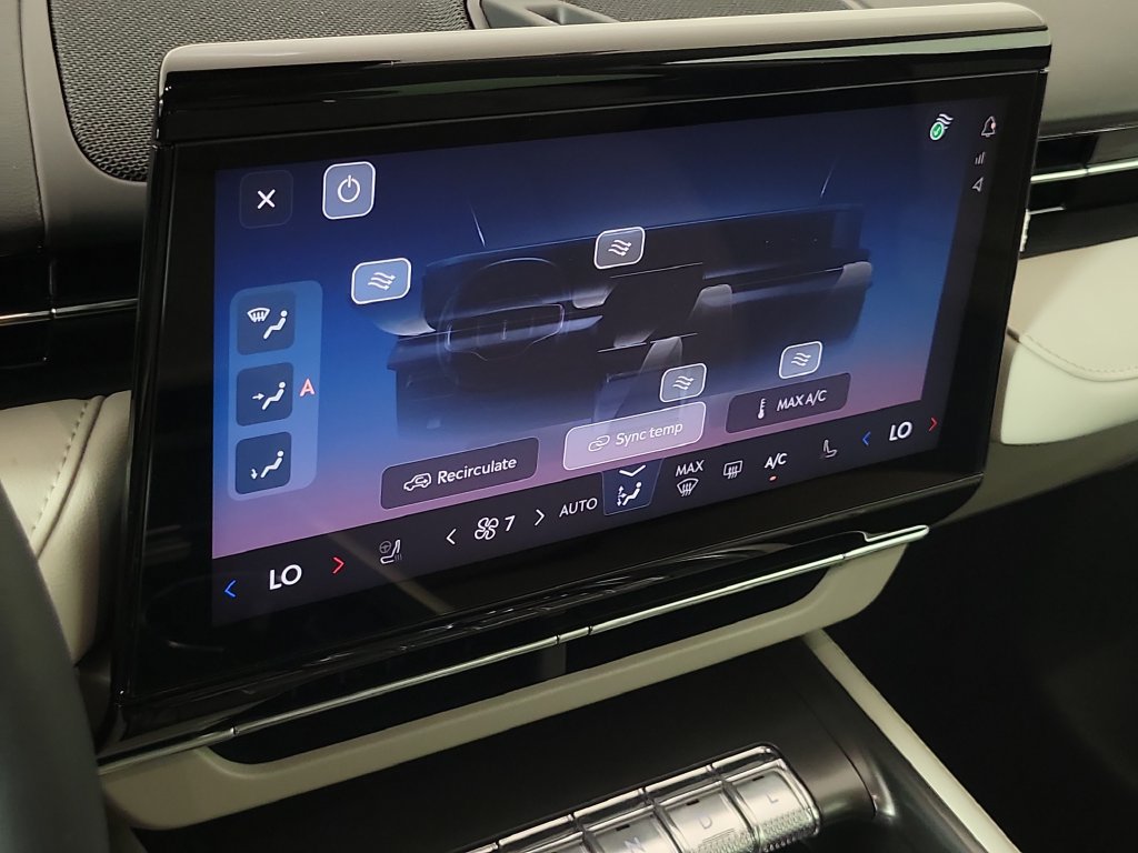 New 2026 Lincoln Nautilus Reserve AWD/4WD image 27