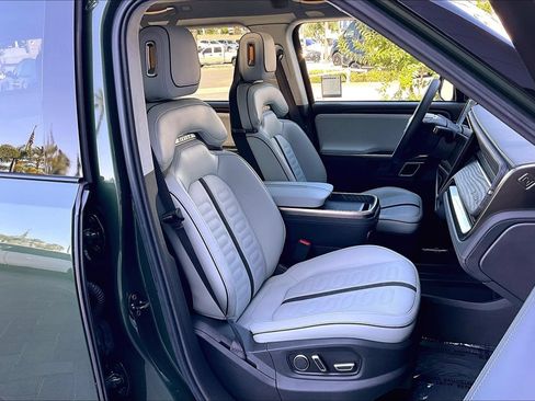 Used 2024 Rivian R1S Adventure AWD/4WD image 7