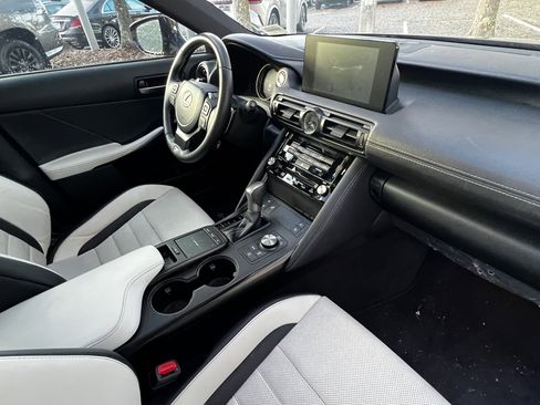 Certified 2025 Lexus IS 350 F Sport image 48