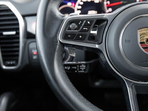 Certified 2023 Porsche Cayenne image 15