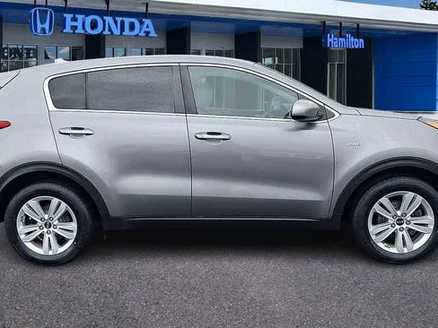 Used 2017 Kia Sportage LX image 9