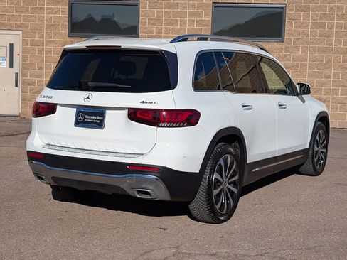 Certified 2022 Mercedes-Benz GLB 250 4MATIC image 7