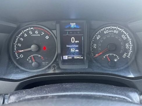 Used 2021 Toyota Tacoma SR AWD/4WD image 25