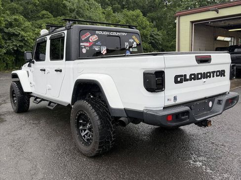 Used 2022 Jeep Gladiator Sport AWD/4WD image 16