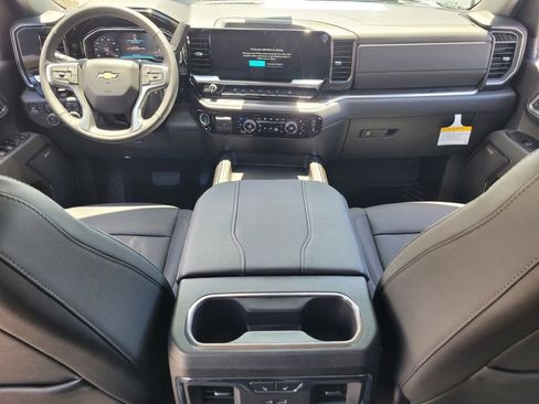 New 2025 Chevrolet Silverado 2500 LTZ w/ Z71 Chrome Sport Edition AWD/4WD image 17