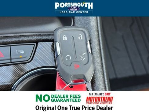 Used 2023 GMC Acadia AT4 w/ Preferred Package image 13