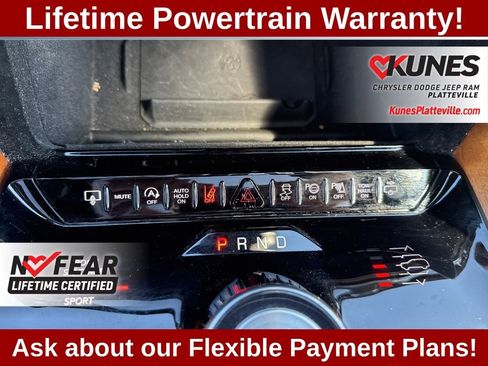 Used 2024 Jeep Grand Wagoneer L Series III AWD/4WD image 24