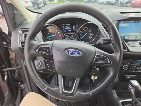 Used 2018 Ford Escape SEL AWD/4WD image 3