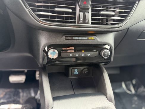 Certified 2023 Ford Escape ST-Line w/ Tech Pack #1 image 17