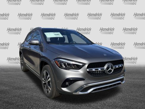 New 2026 Mercedes-Benz GLA 250 image 2